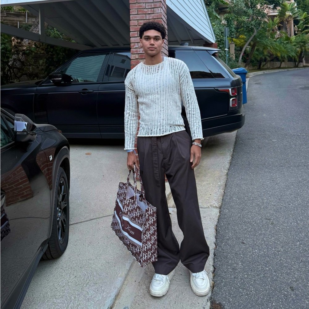 Meet your Posher, Kjay